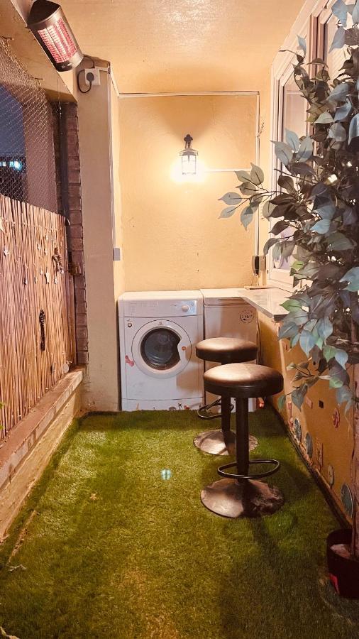 Lovely 1-Bedroom Property With Balcony In West End Glasgow Zewnętrze zdjęcie