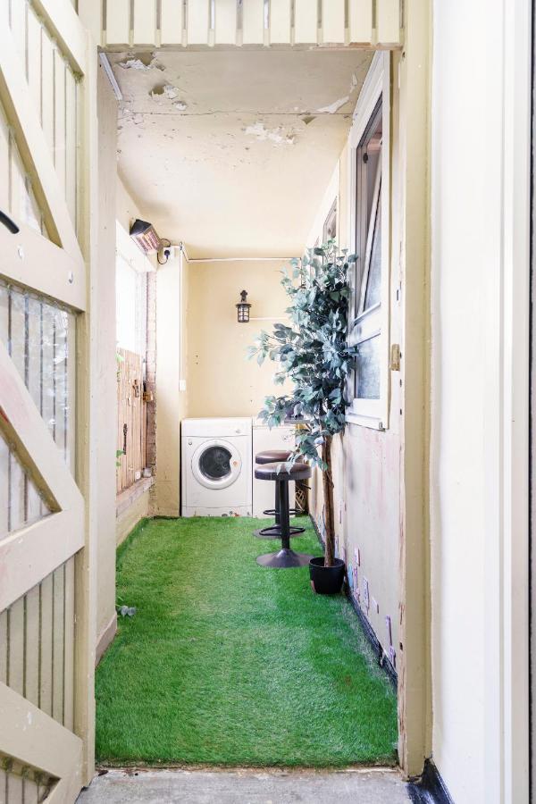 Lovely 1-Bedroom Property With Balcony In West End Glasgow Zewnętrze zdjęcie