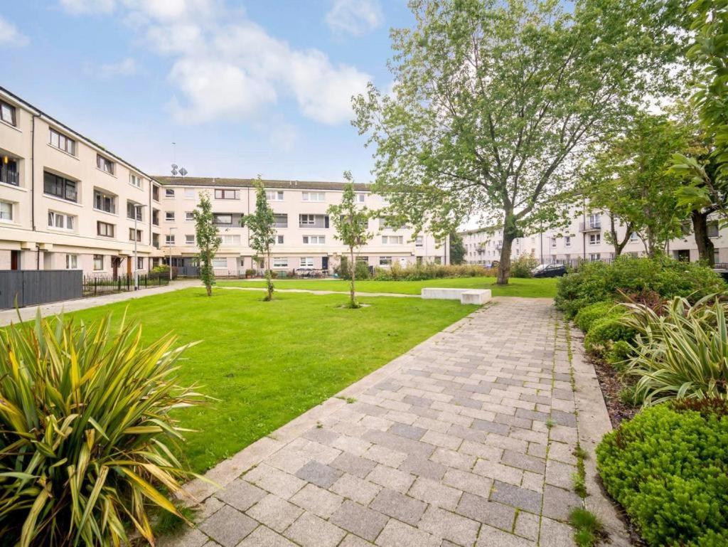 Lovely 1-Bedroom Property With Balcony In West End Glasgow Zewnętrze zdjęcie